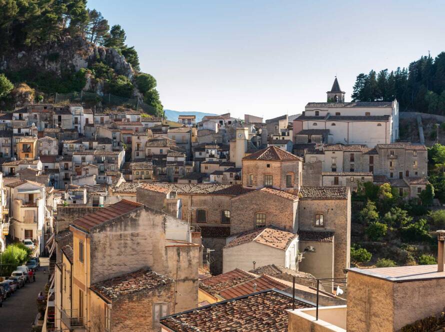 Affiliazioni Gratteri Holiday - agenzia gestione case vacanze - gestione affitti turistici - comunicazione persone alloggiate - invio dati alloggiati - gestione affitti temporanei